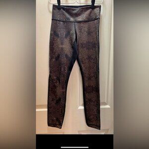 Lululemon Size 4 Wunder Under 30” Pant Mid Rise Luon Golden Godess Cashew Black
